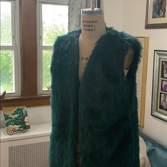 Forever 21 FAUX Vest - Picture 3 of 7